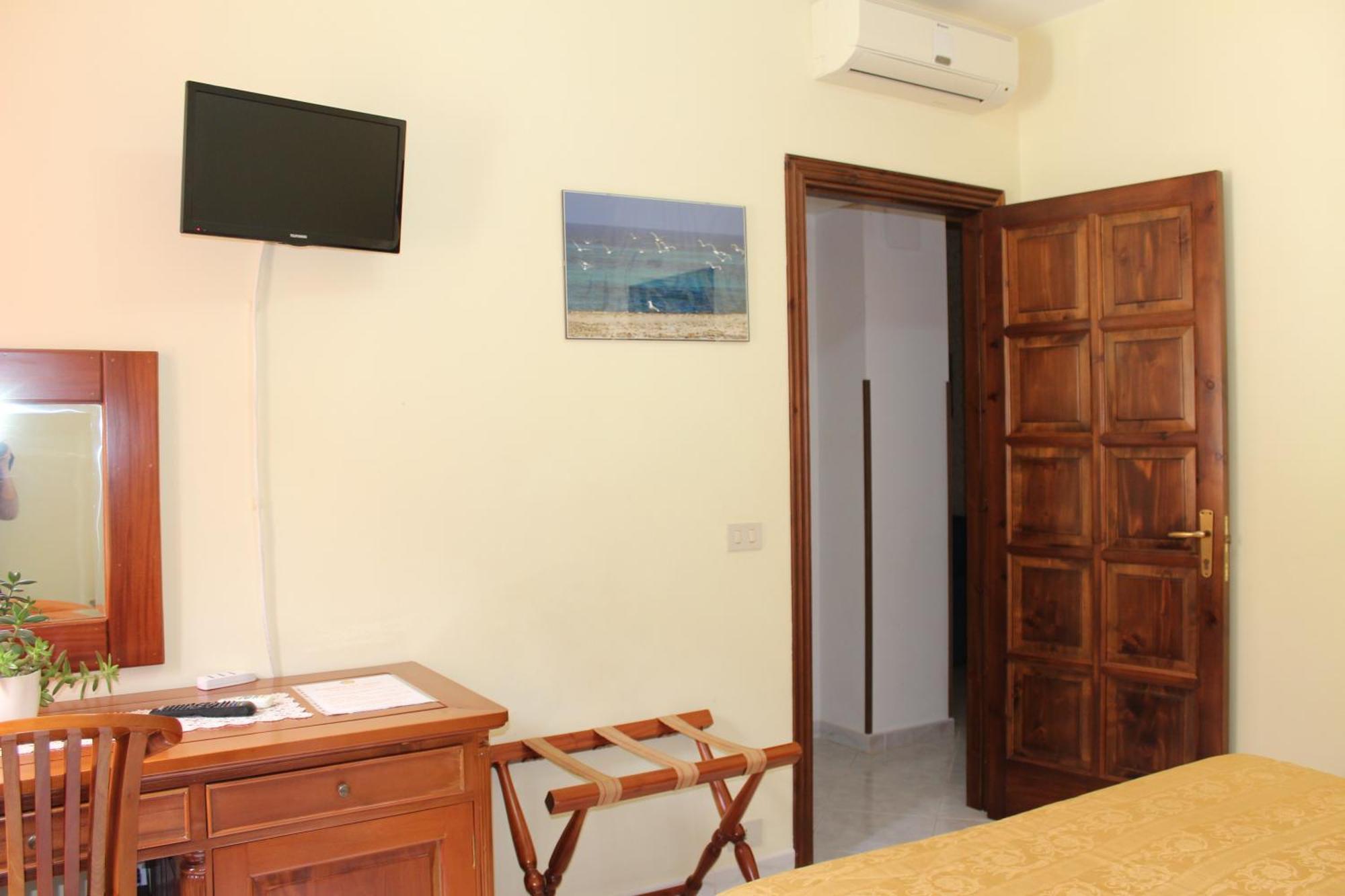 Raggio Di Sole Bed & Breakfast Макарі Екстер'єр фото